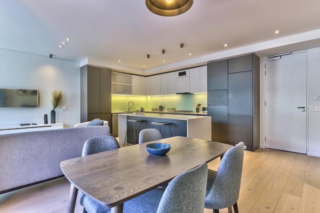 Scandi-style, Family Luxury In Heart Of Hub! Apartamento