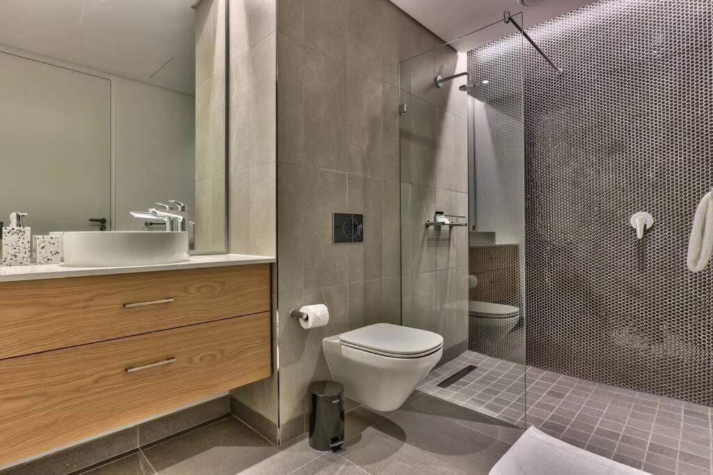 Scandi-style, Family Luxury In Heart Of Hub! Cidade Do Cabo